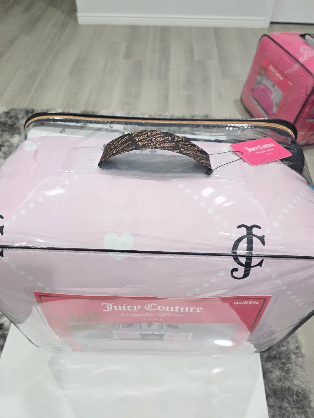 Juicy Couture QUEEN Hearts Crown JC Print 8 Piece Pink Comforter Set